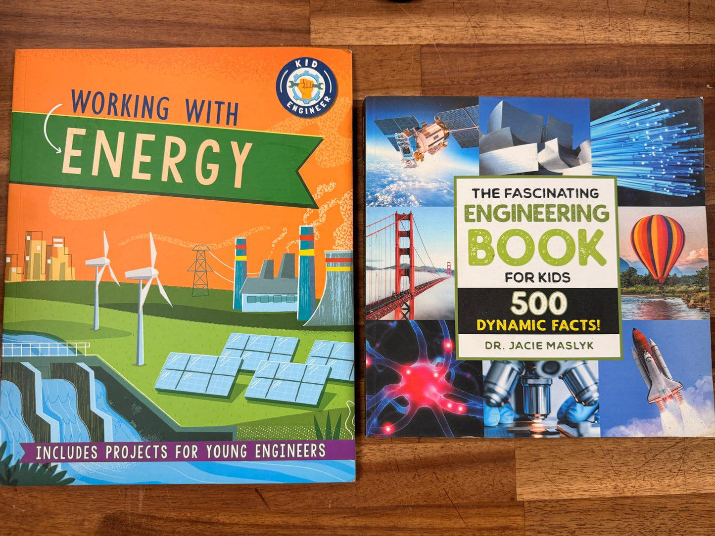 Kid's Engineering Book LOT of 2 - 500 Dynamic Facts & Energy