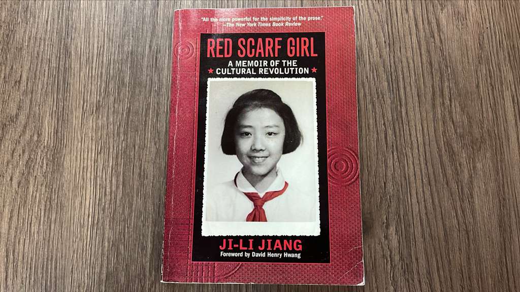Red Scarf Girl by Ji-Li Jiang