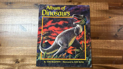 Album of Dinosaurs - Tom McGowen