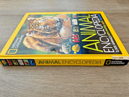 National Geographic Animal Encyclopedia : 2,500 Animals with Photos, Maps,...