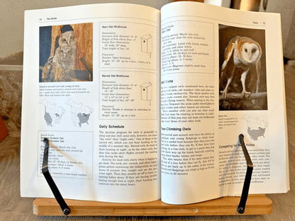 The Complete Birdhouse Book: The Easy Guide to Attracting Nesting Birds