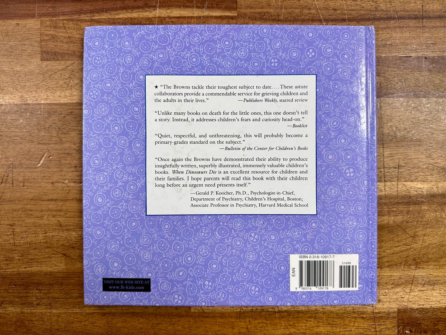 When Dinosaurs Die: A Guide to Understanding Death - Good