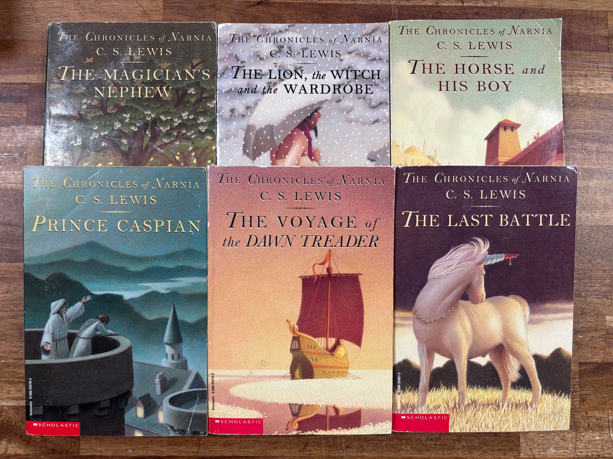 Chronicles of Narnia 6-Book Set C.S. Lewis Scholastic — front cover