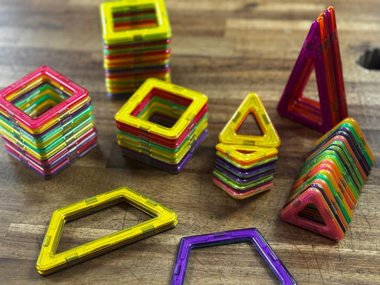 Lot of 67 Pieces Magna Tiles Magnetic Shapes Building Toys