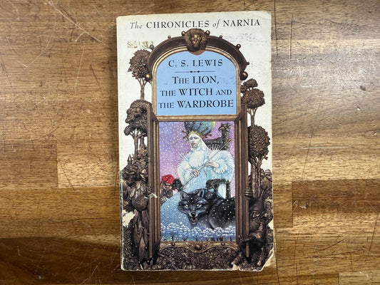 The Lion, the Witch & the Wardrobe (Chronicles of Narnia)