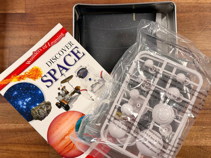 Wonders of Learning Discover Space Educational Tin Set