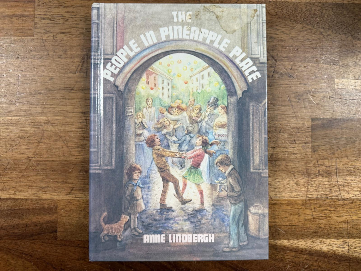 The People in Pineapple Place - Anne Lindbergh (HC, Good)