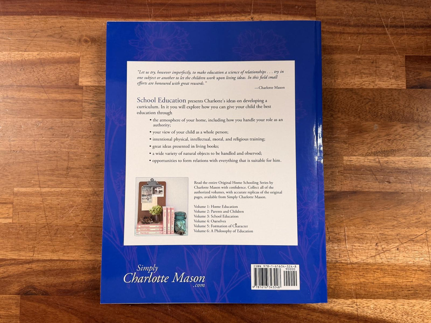 School Education: Volume 3: Developing a Curriculum