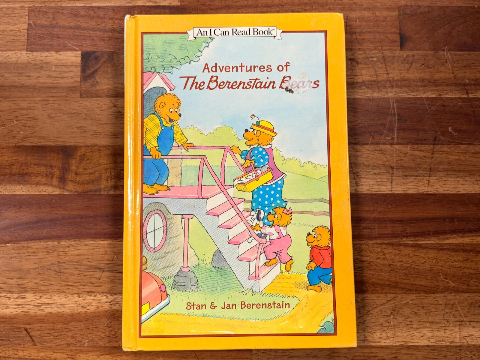 An I Can Read Book - Adventure of The Berenstain Bears