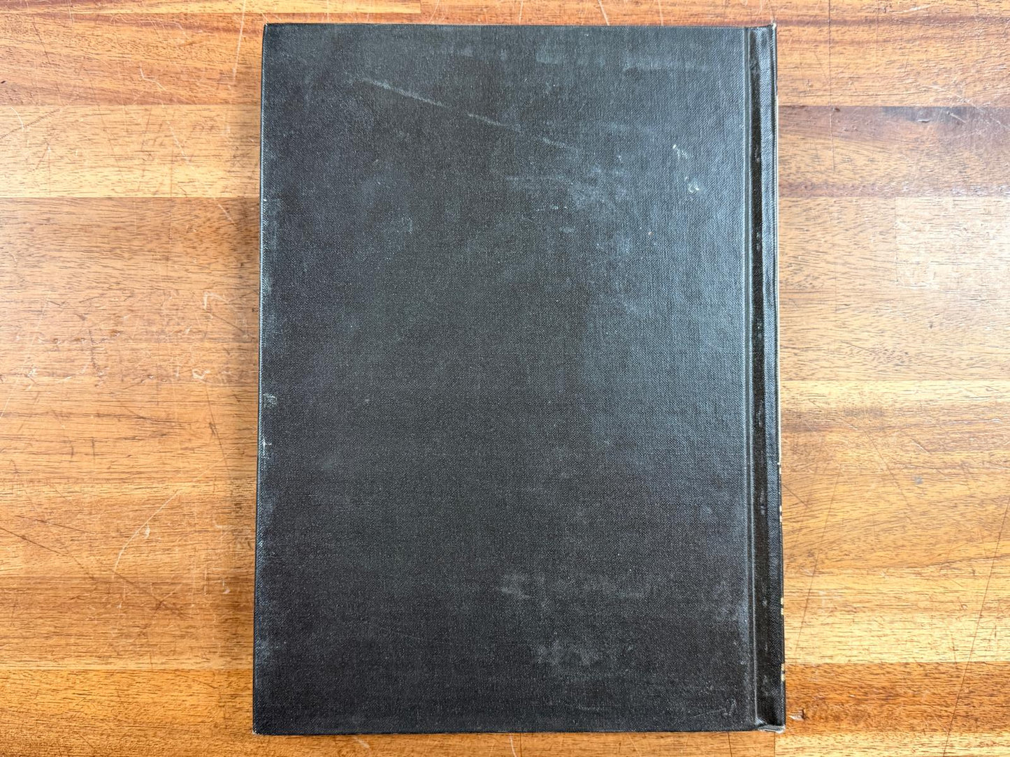 Childcraft Annual - 1974 - Animals in Danger