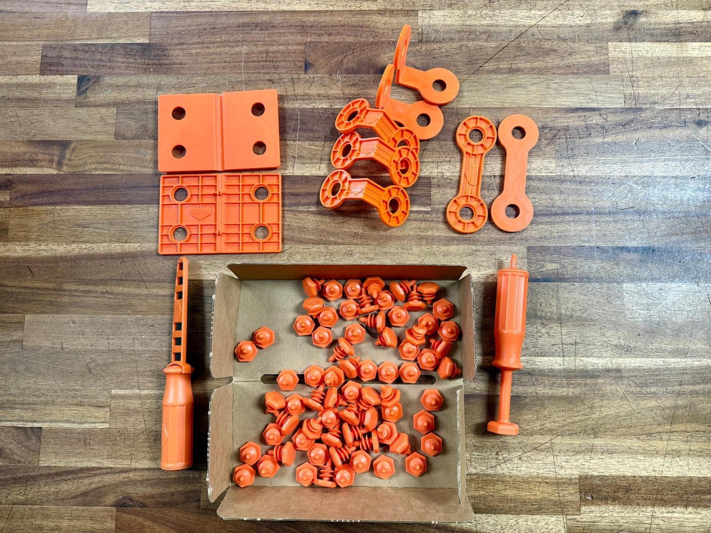 Elmer's Build It - Starter Set, 82 Pieces