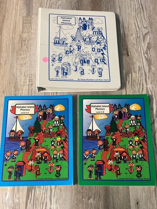 Alphabet Island Phonics Level 2 Teacher + Student Books