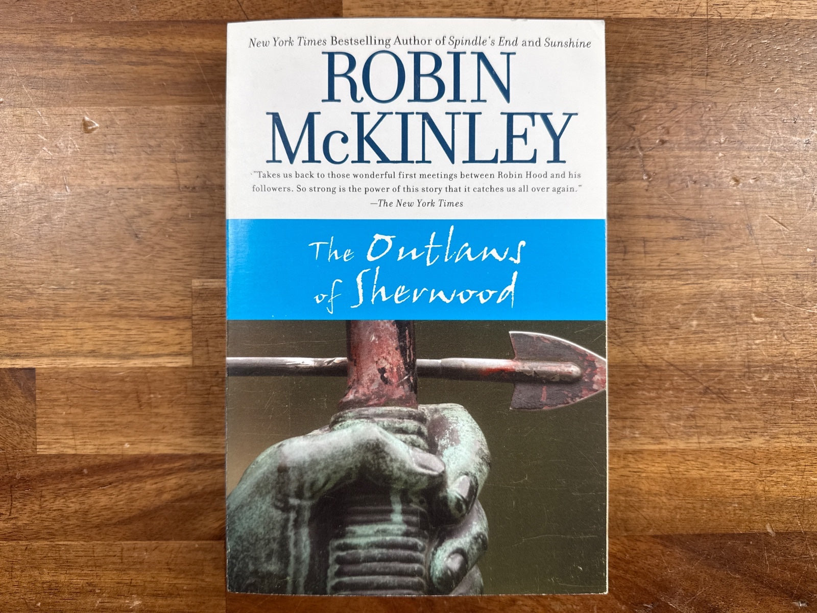 The Outlaws of Sherwood by Robin McKinley Paperback