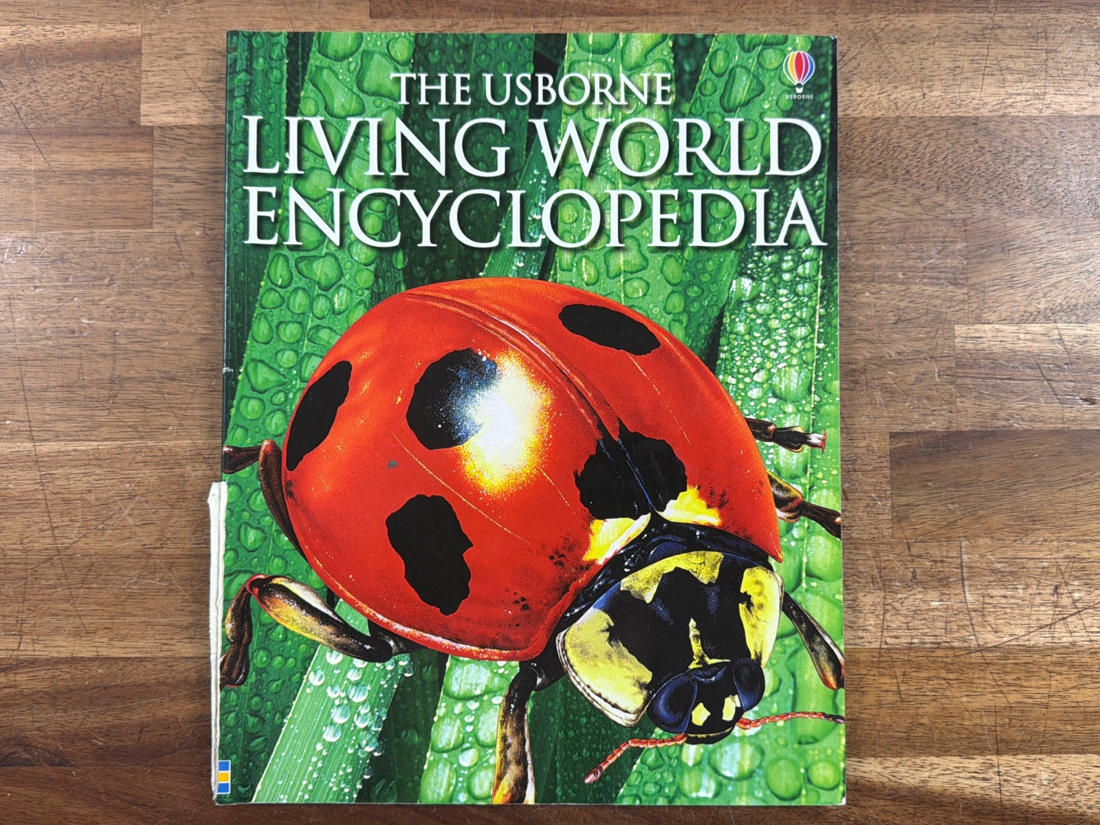 The Usborne Living World Encyclopedia Children's Reference