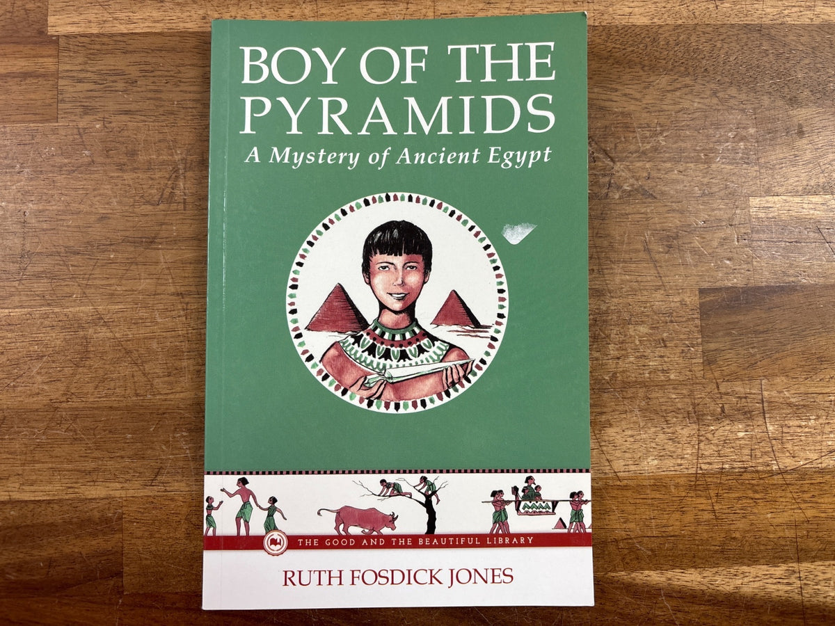 Boy of the Pyramids: a Mystery of Ancient Egypt - Ruth Jones — front cover