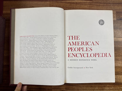 The American Peoples Encyclopedia Complete 20-Vol Set Leather HC — photo 5 of 5